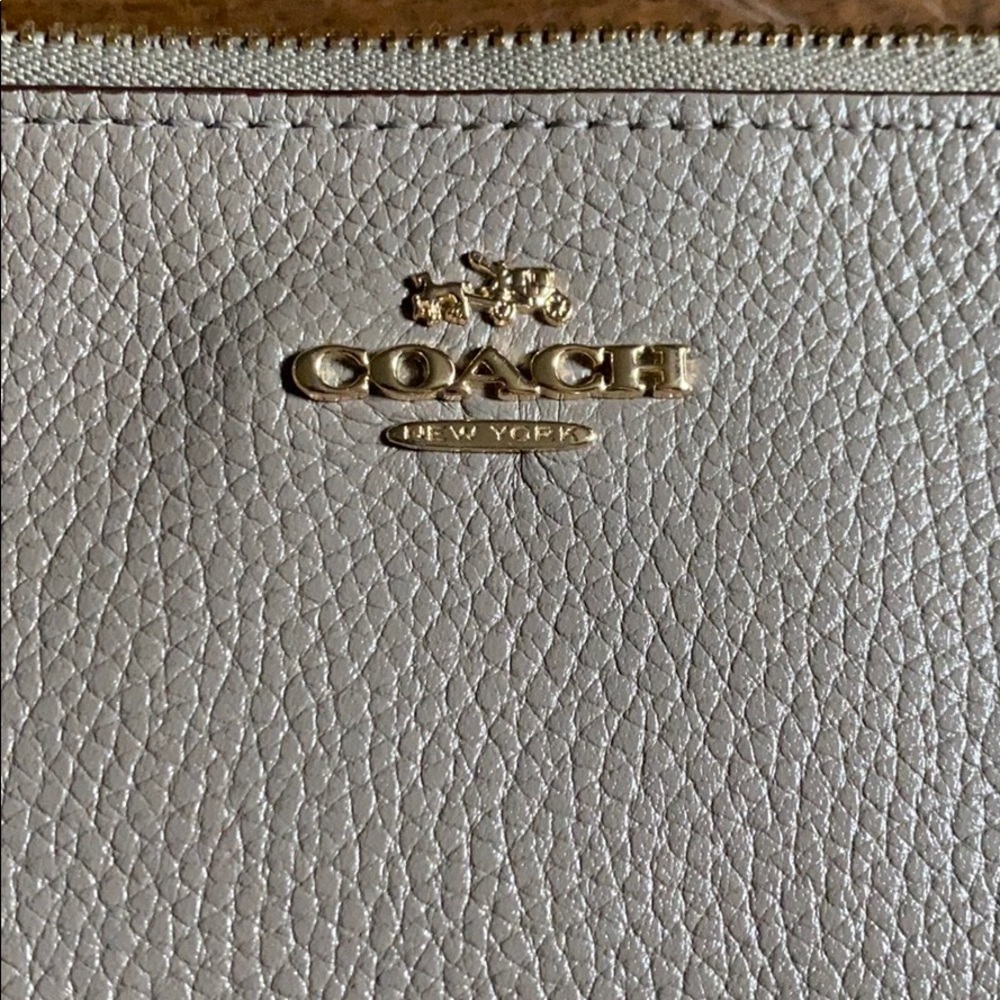 Two-toned Coach wallet/clutch
